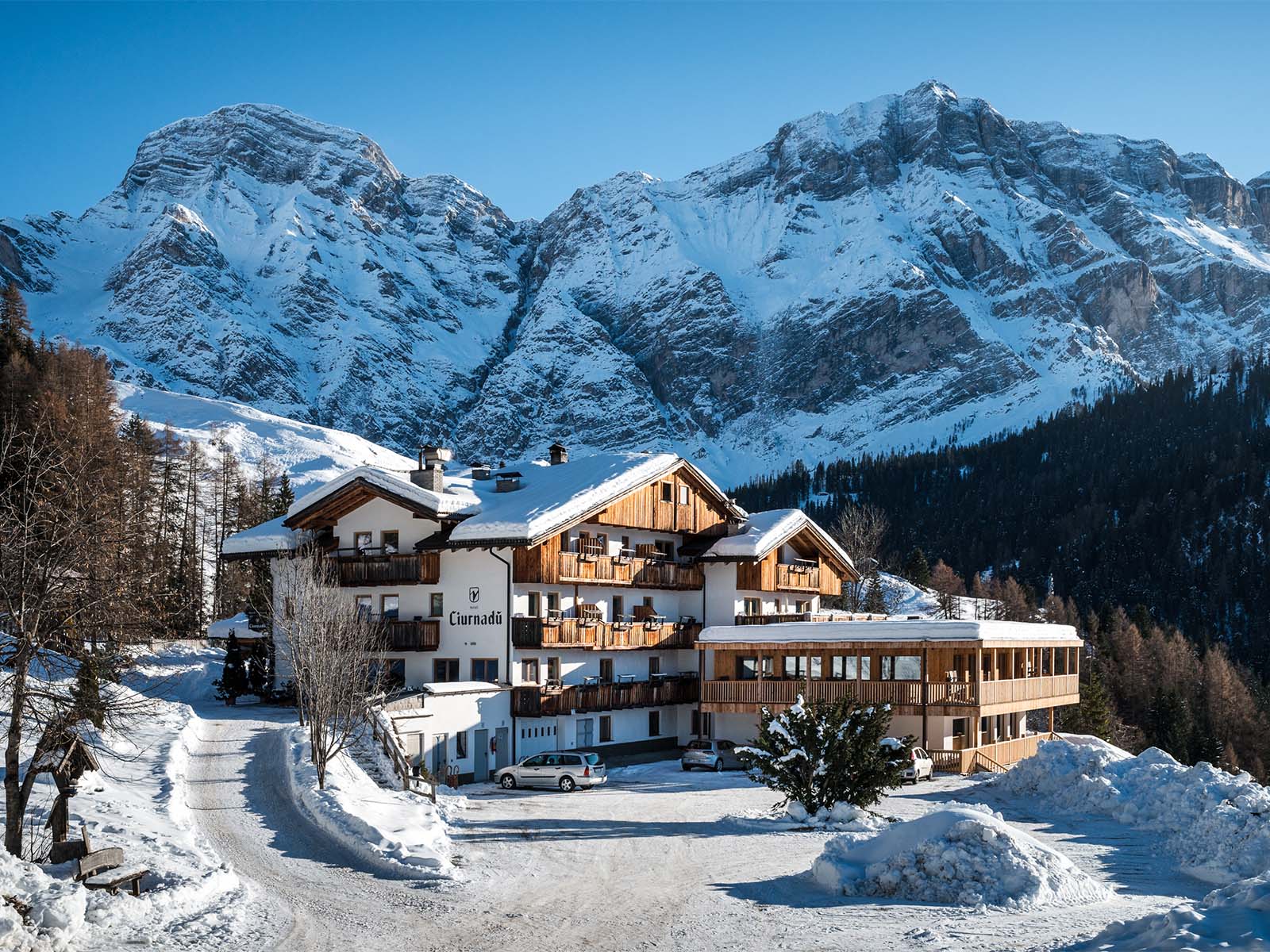 Hotel Ciurnadù in Val Badia inverno