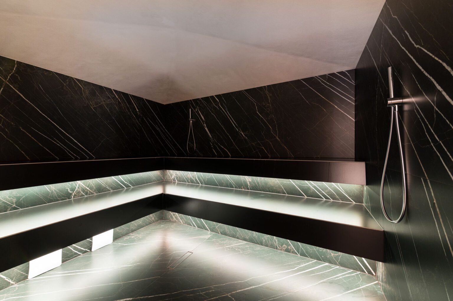 Sauna di design e area wellness - Hotel Stoll
